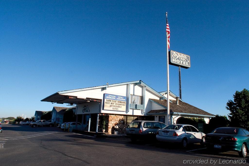 Nampa Inn & Suites Exterior foto